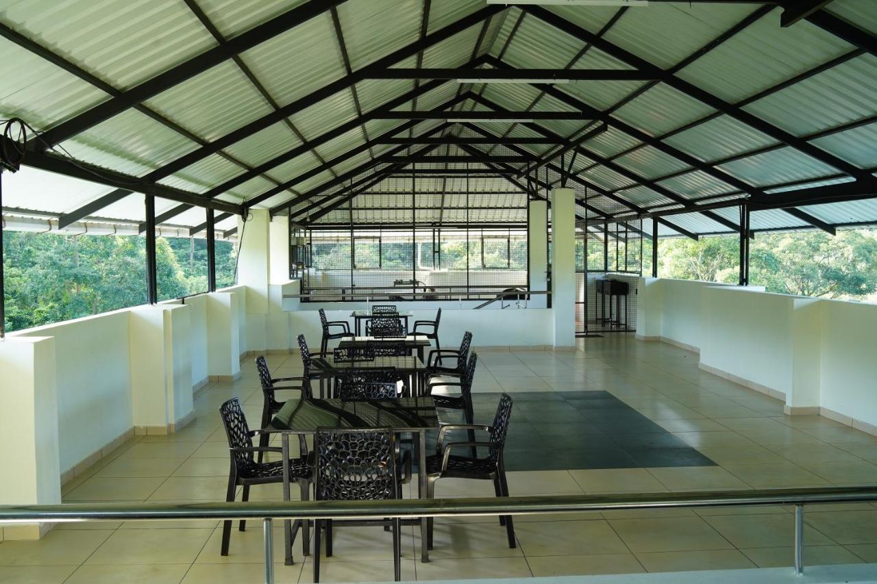Caravan Holiday Homes Витхири Экстерьер фото
